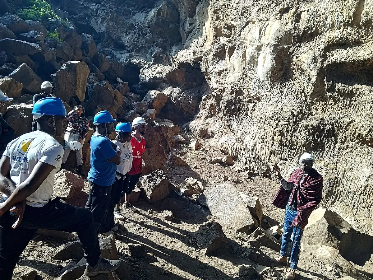 YATBA — Guided field expedition